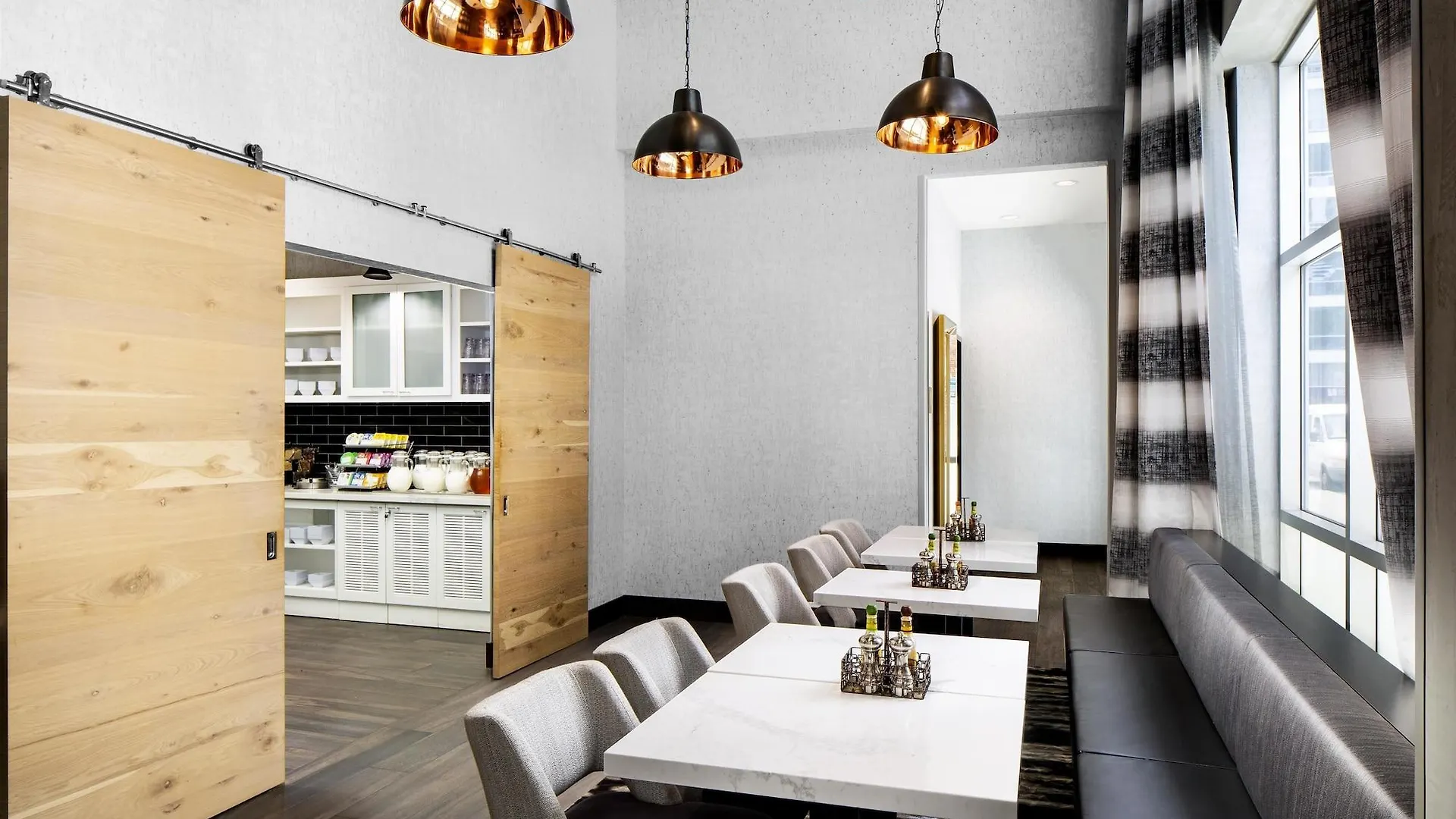 Hyatt Place Long Island City New York 3*,